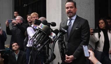 Mördade stjärnregissörens son har inställt sig i rätten - Skånska Dagbladet