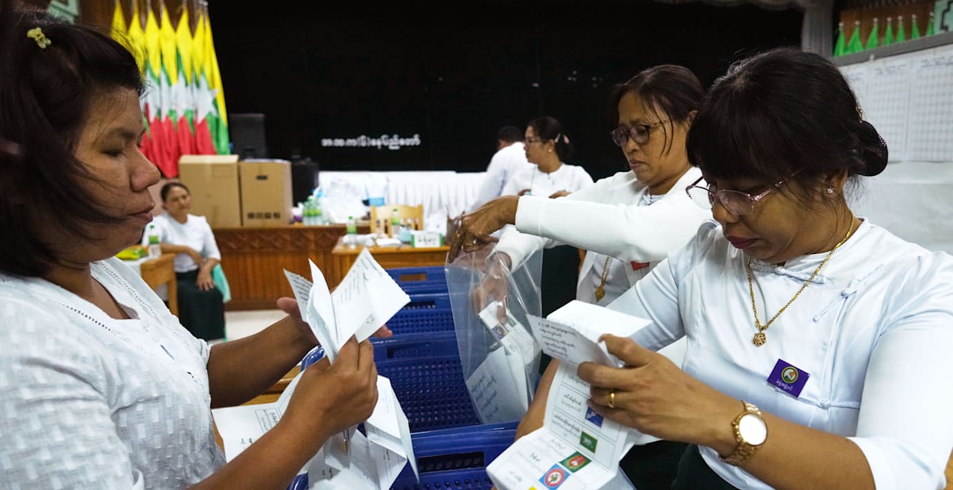 Militären mot väntad seger i Myanmars ”val”