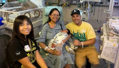 Bebis föddes utanför livmoder