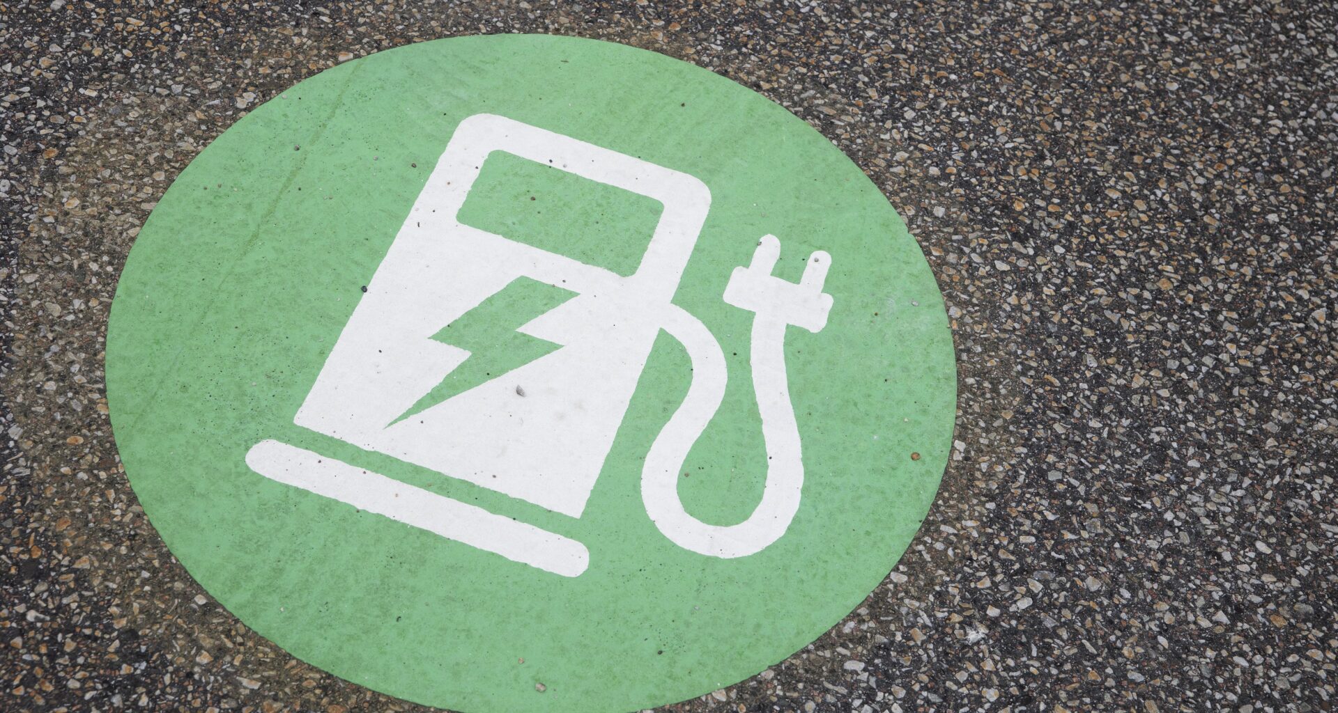 Nya regler för bidraget Ladda bilen från 1 februari 2026