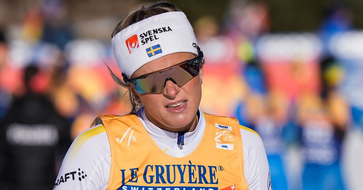 Längdskidor: Frida Karlsson missade pallen – tappade ledningen