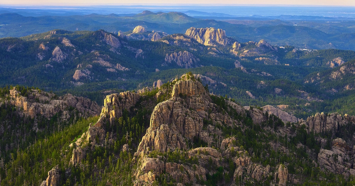 1 500 meter under jordens yta söker fysiker just nu efter universums saknade pusselbit