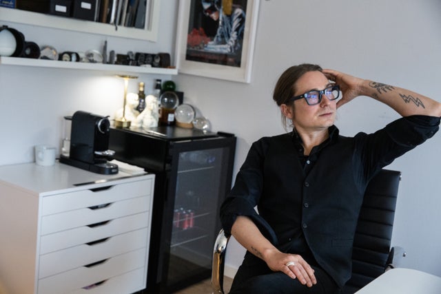 Tobias första stora konsertupplevelse var Kiss, 1997 på Stadion. ”Den fick upp mina ögon för konserter. Jag var 13-14 år och gick med min kompis Mats och hans föräldrar”.