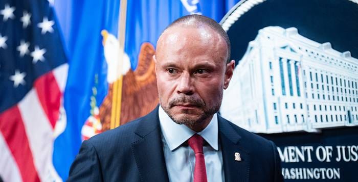 DN Direkt – FBI-topp uppges avgå – hyllas av Trump