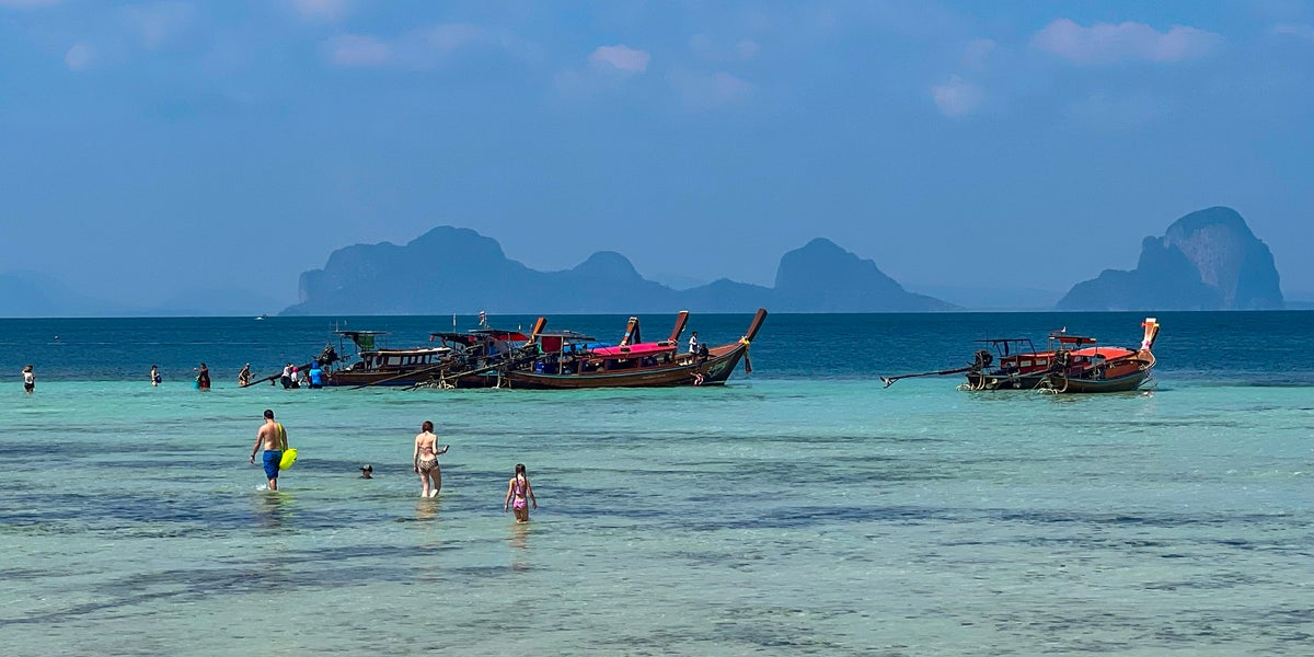 Trots avrådan – fler vill fira jul i Thailand