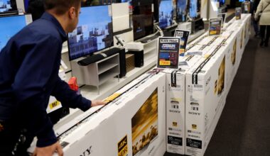 Mer i plånböckerna väntas få fart på ekonomin