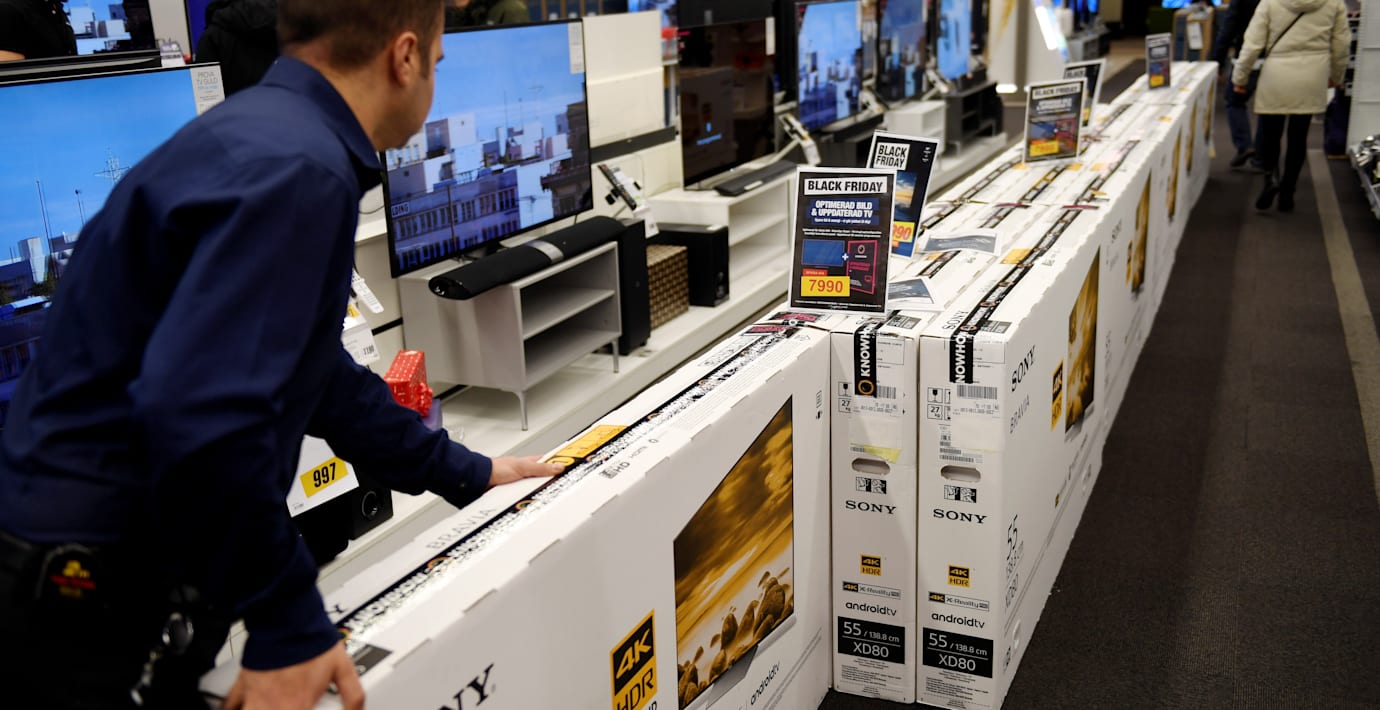 Mer i plånböckerna väntas få fart på ekonomin