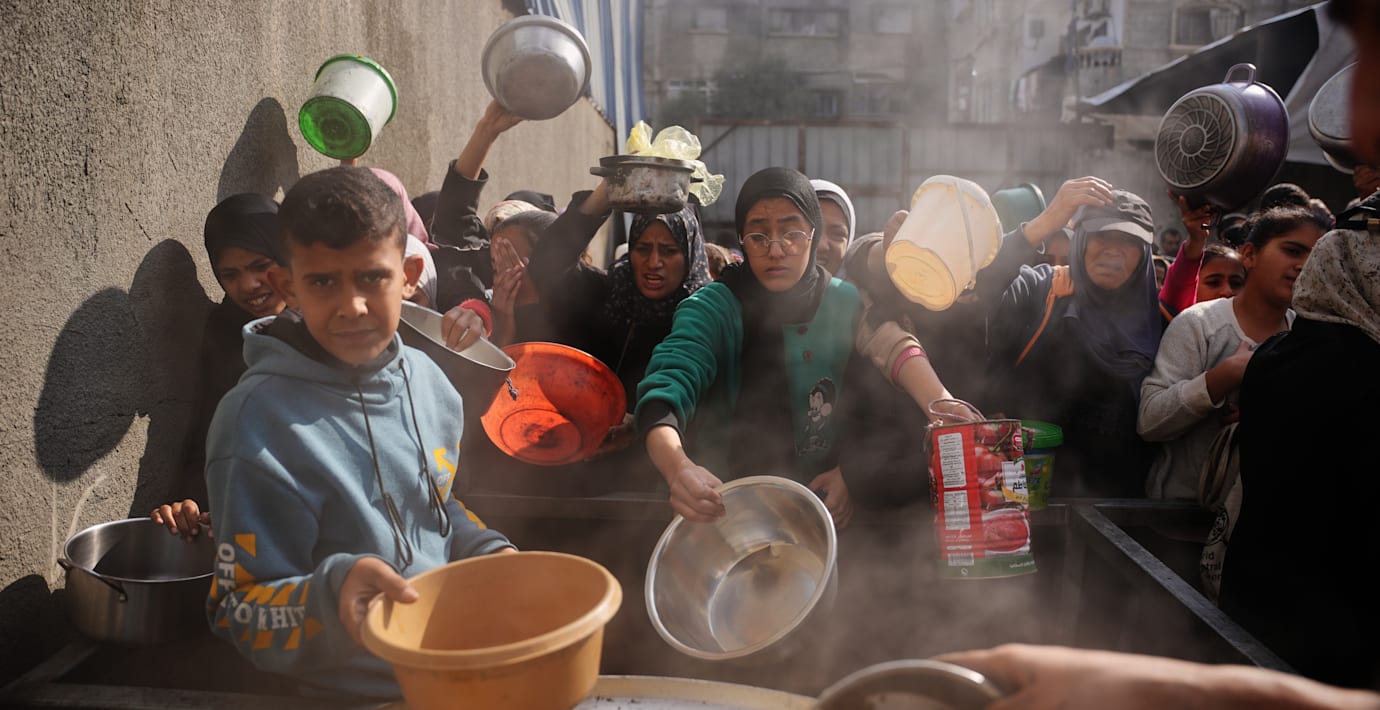 Iphones säljs i Gaza – medan mat och medicin saknas