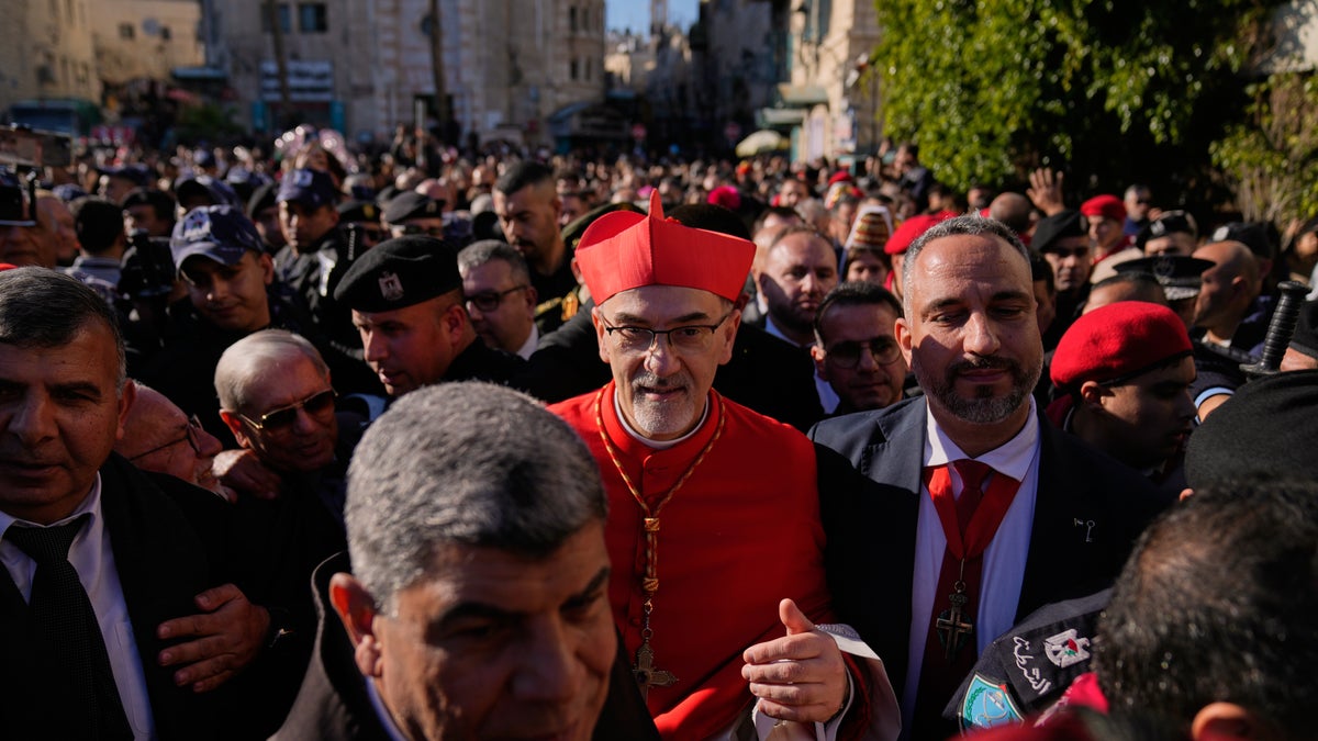 Tusentals firar jul i Betlehem första gången på två år - Hufvudstadsbladet