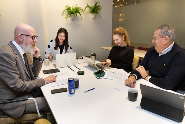 Juryn består av VLT:s chefredaktör och utgivare Daniel Nordström, redaktionschef Cecilia Rindbäck Tiger, försäljningschef Maria Thorén, Billy Bergåker, tidigare vd på Almi.