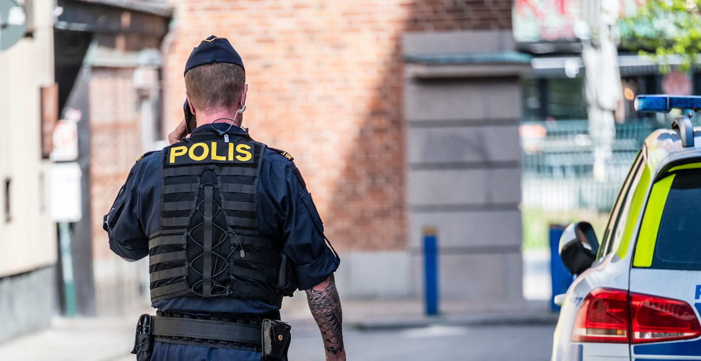 Man med yxa attackerade kommunkontor i Tensta