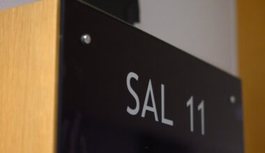 Misstänkta kvinnan blir kvar i häktet – överklagan avslås - UNT