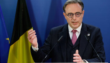 De Wever skäller ut tidning efter EU-beslut