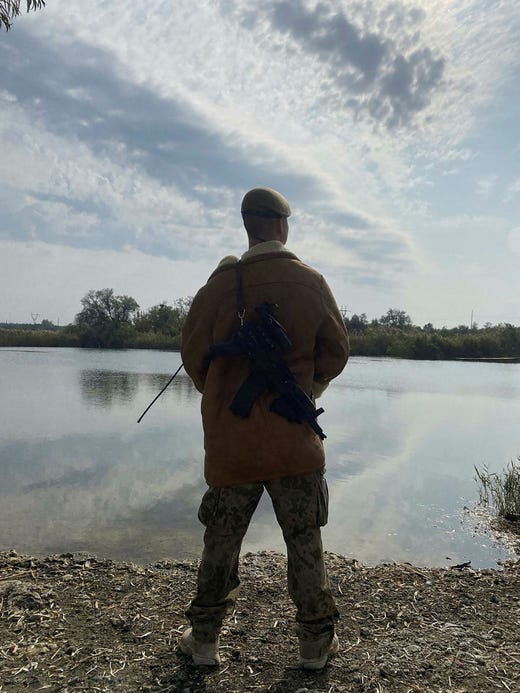 Hobbit gjorde sin värnplikt i Obbnäs i Finland, men i Ukraina har han lärt sig väldigt mycket nytt som han också delat med sig av som utbildare.