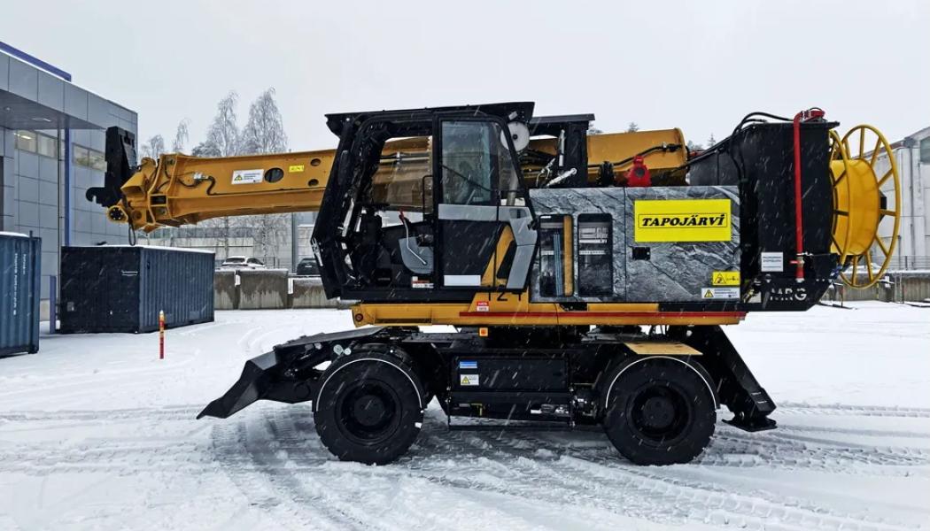 En ursprungligen dieseldriven maskin byggdes om till eldrift och autonom navigering med lösningen från Tammerfors universitet och Tapojärvi. Foto: Jussi Aaltonen, Tammerfors universitet.