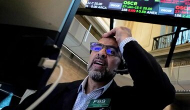 Miljardflykt från aktiva fonder när de krossas av index