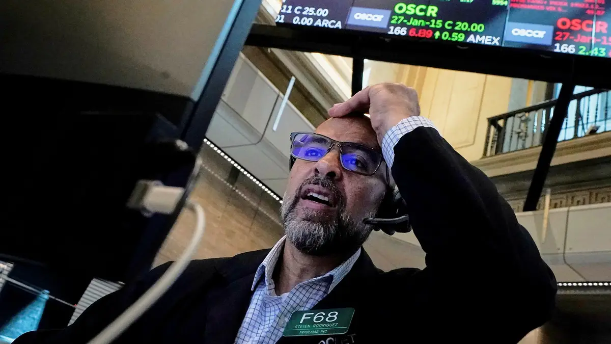 Miljardflykt från aktiva fonder när de krossas av index