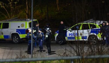 Hand avhuggen i misstänkt macheteattack