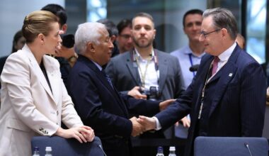 EU lånar 90 miljarder euro till Ukraina – frysta ryska tillgångar kvar i byrålådan