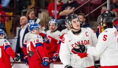 Favoriten Kanada pressat – men vann premiärmatchen
