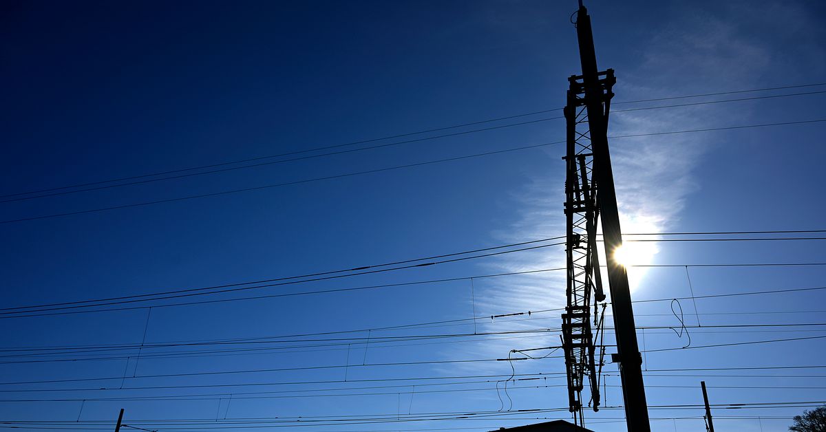 Elfel stoppar tågtrafiken mellan Göteborg och Stockholm