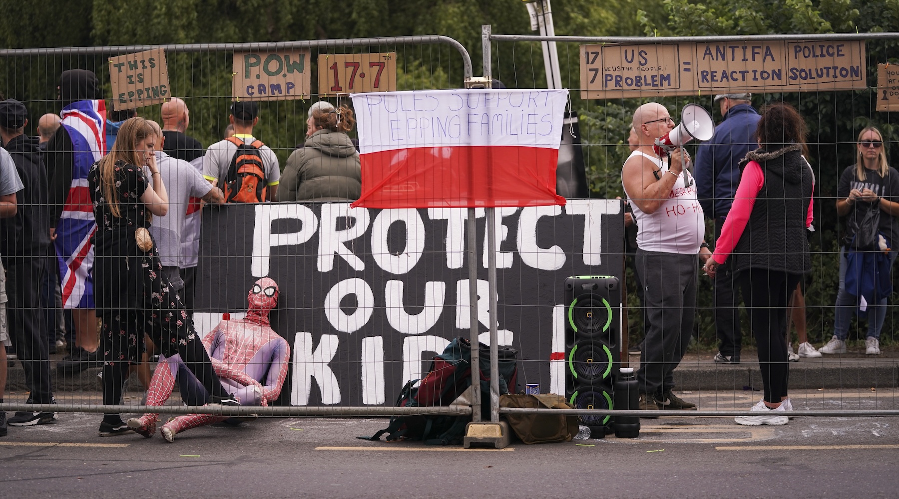 Hotellprotesterna som skakar Storbritannien - Fokus