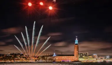 Trycket på 112 tredubblas vid nyår i Stockholm