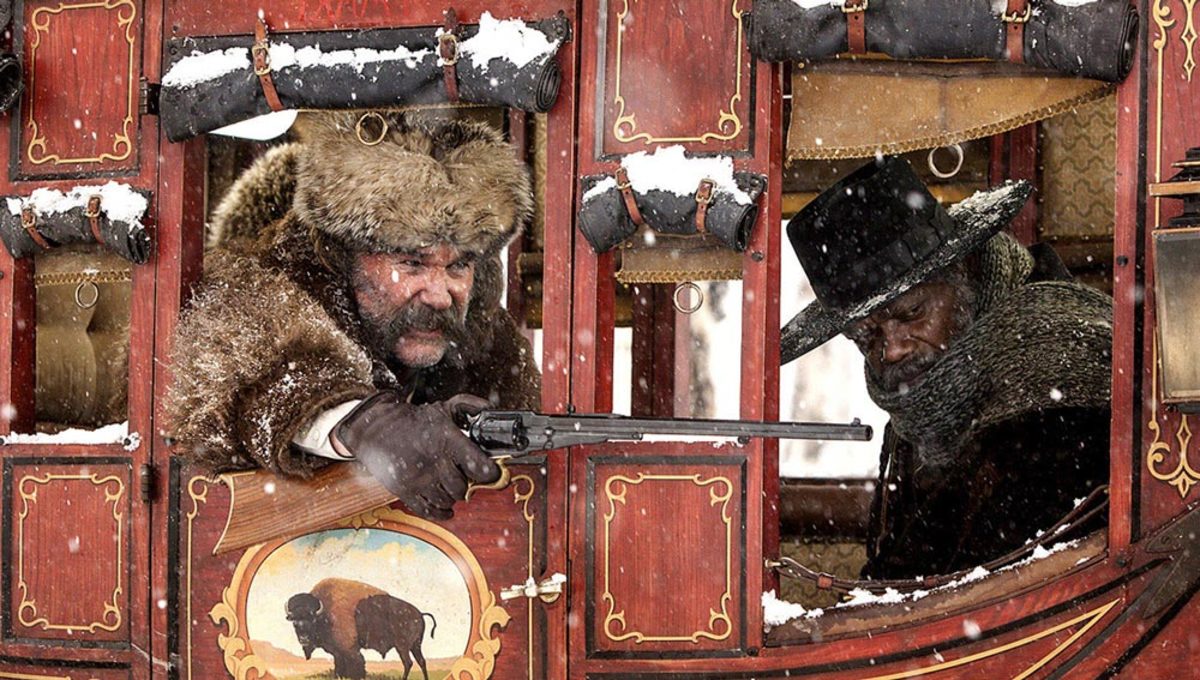 Kurt gillar skjutvapen - och att krossa ovärderliga gitarrer.