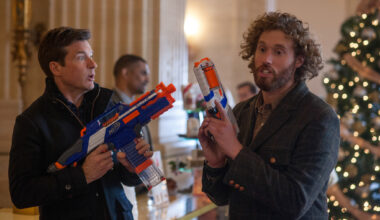 Jason Bateman och T.J. Miller.