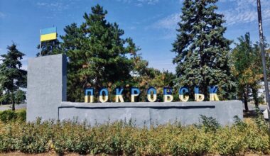 Ryssar avrättade två krigsfångar i Pokrovsk – brigadchefer sparkade för förlusten av Siversk – rysk flygbas bombad – Cornucopia?