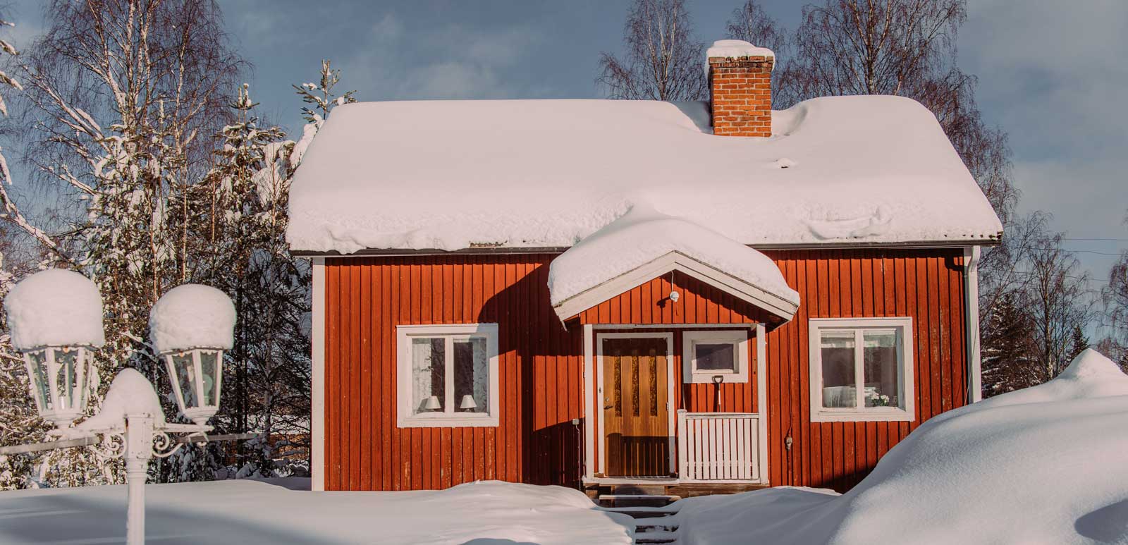 Villa på vintern. Foto: Envato.