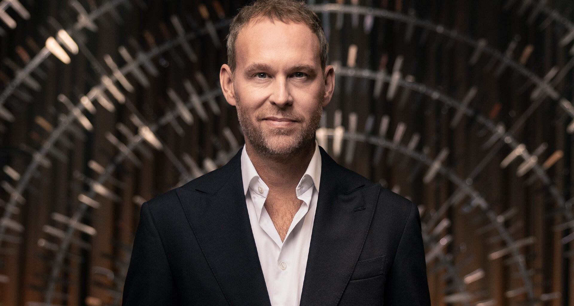 Stjärnkocken Björn Frantzén leder 100 Knivar på TV4