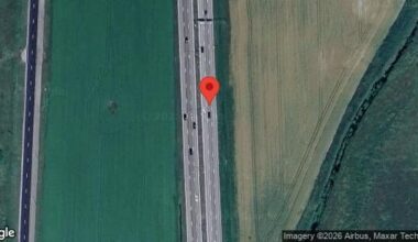 Just nu: Trafiken påverkas av stillastående personbil på E4 – ett körfält blockerat - UNT