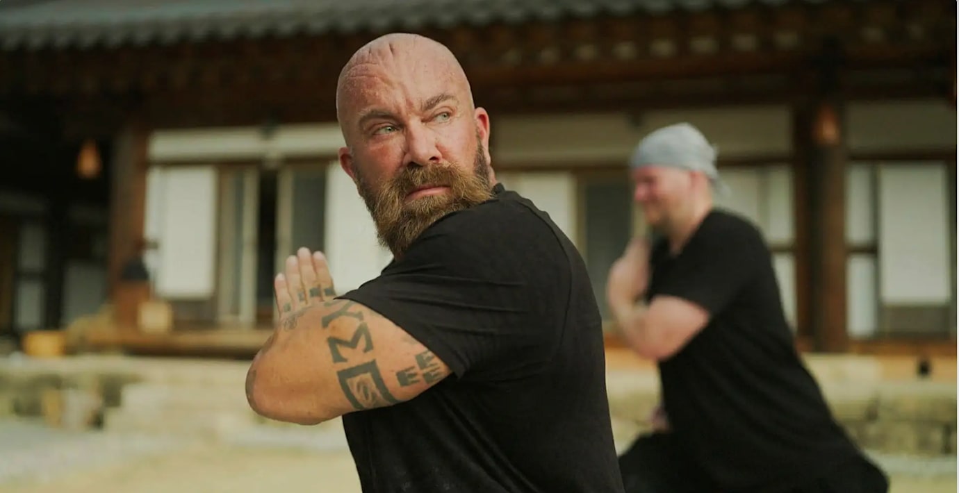 Kritiker sågar manlig kung fu-resa i SVT