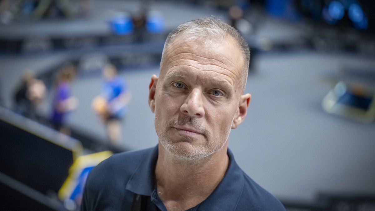 Pingisbasen som bråkade med Truls lämnar sitt uppdrag - Skånska Dagbladet