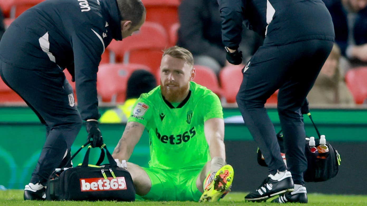 Landslagsmålvakten Viktor Johansson kan behöva opereras | Fotboll