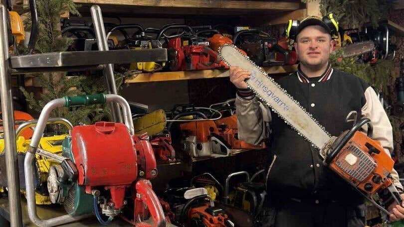 Emil Lundin från Hedemora samlar på motorsågar