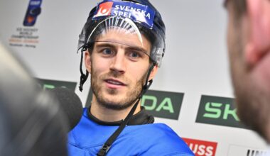 Alexander Wennberg förlänger med San Jose Sharks | NHL
