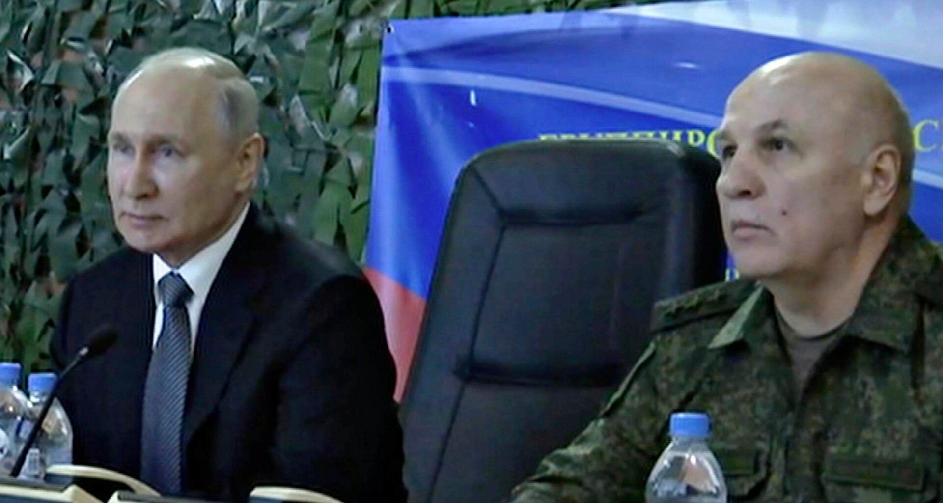 Ryska generalen strandad:
Skickades i exil till Venezuela