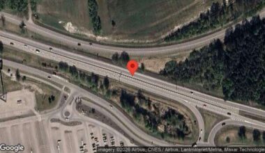 Stopp i ett körfält på grund av stillastående fordon på E18 - NWT