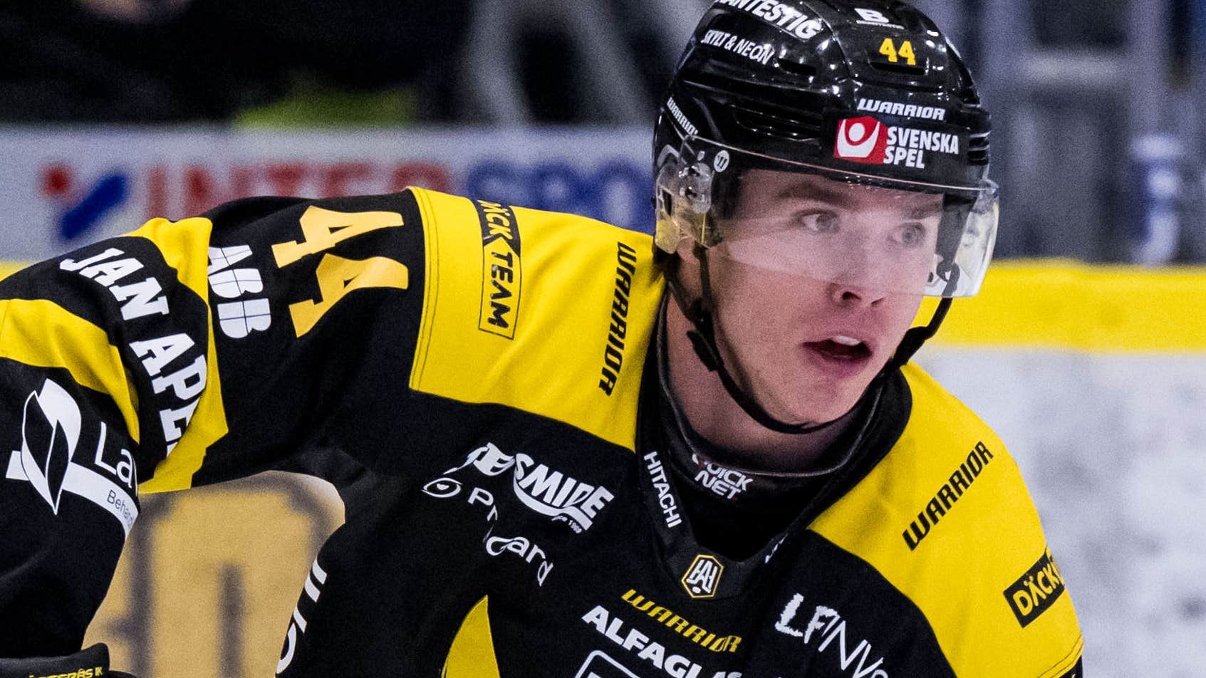 Oscar Lawner lämnar Västerås – för Karlskoga | Hockeyallsvenskan