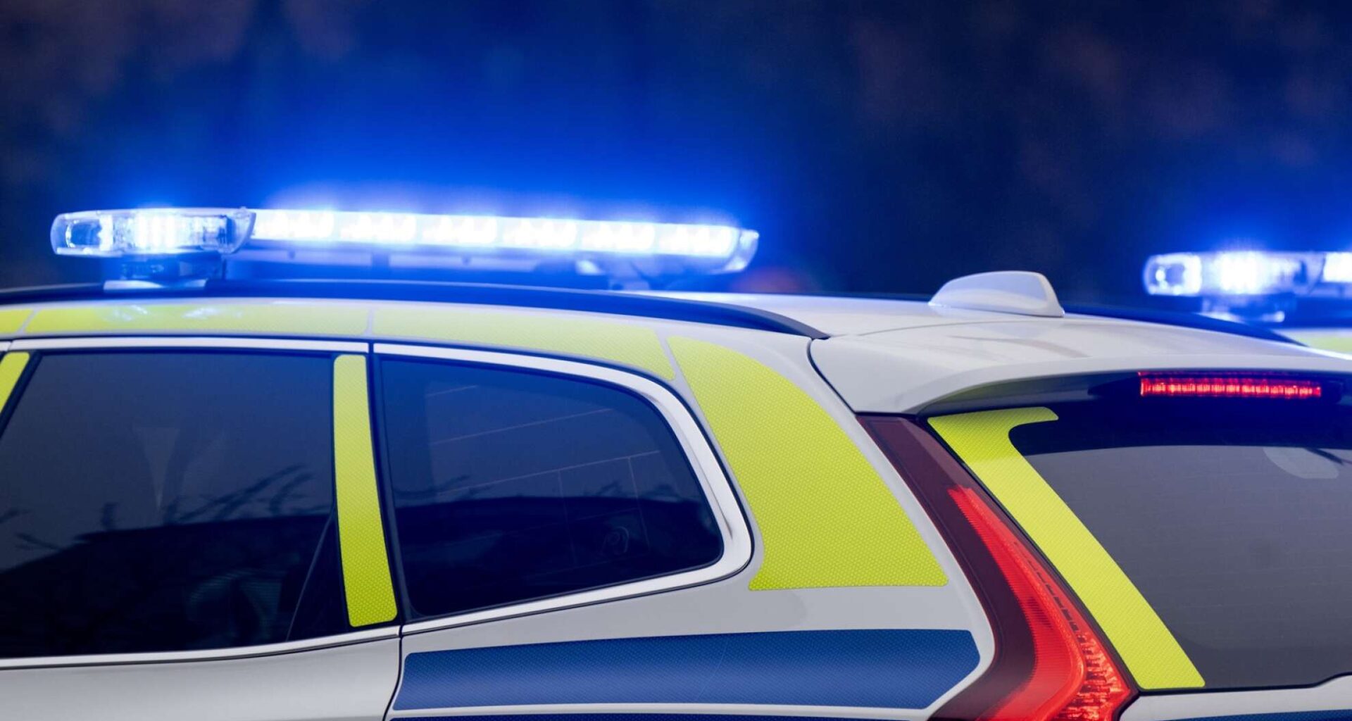 JUST NU: Vansinnesfärd på E18 – körde åt fel håll: ”200 kilometer i timmen” - NWT