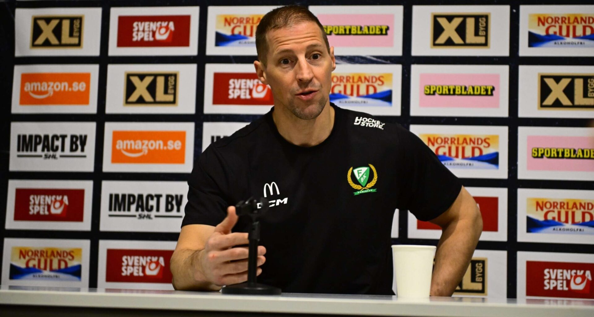 Abbott: ”Jag ser en spelargrupp som är vinnande – jag ska hjälpa dem hitta tillbaka till det” - VF