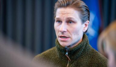 Finland skickar två officerare till Grönland – operationen signalerar till USA att hålla sig borta, tror USA-kännare | Inrikes