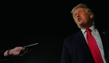 Trump vägrar acceptera att den norska regeringen inte utser fredspristagaren.