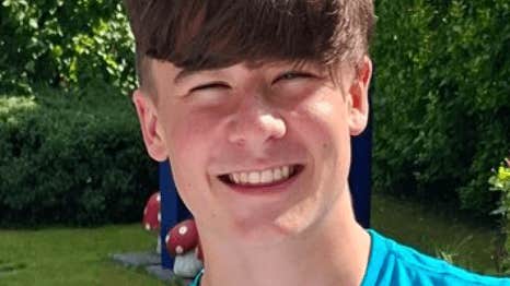 Daniel, 14, dog av deodorant