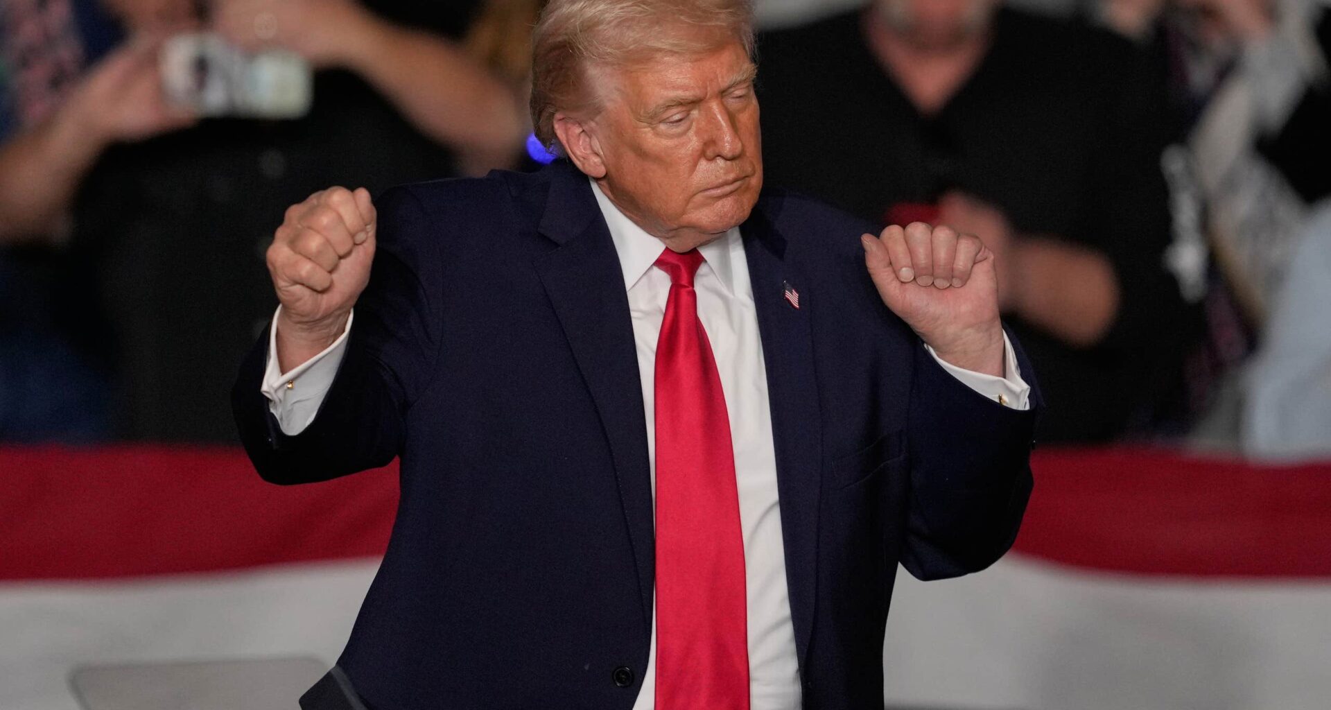 Hoten mot Donald Trump – om Kristi Noem