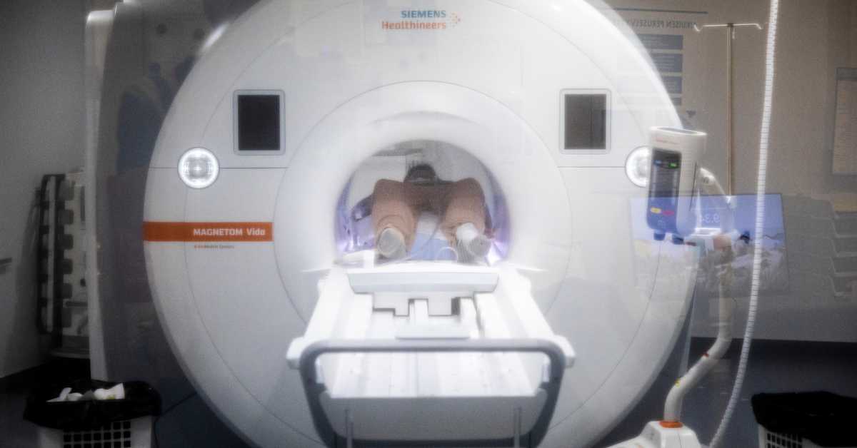 ”För kulornas skull” – Cancer­stiftelsen startar kampanj för att få män att gå till urologen | Inrikes