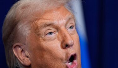 Trump hotar Iran efter dödliga protester