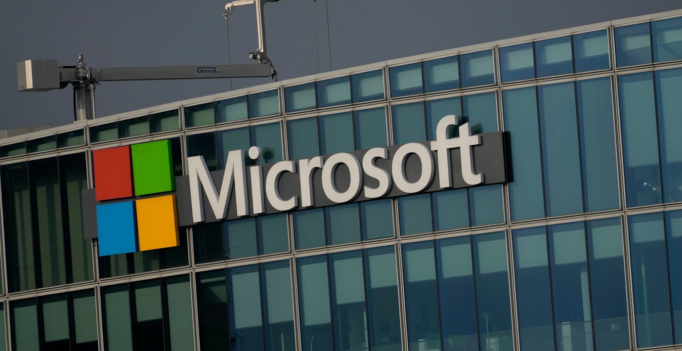 Chef kan se anställdas plats i Teams